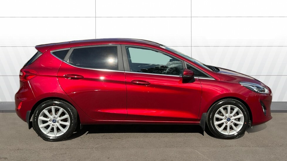 Ford Fiesta Titanium Red #5
