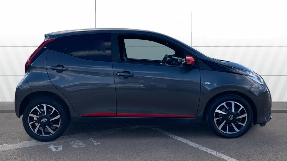 Toyota Aygo X X-trend Grey #5