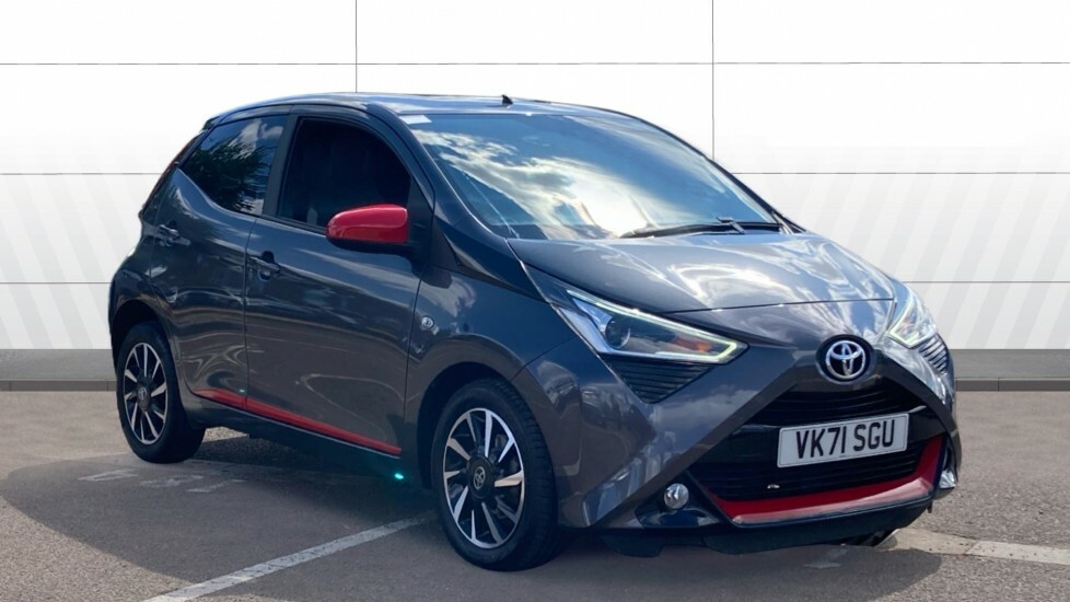 Toyota Aygo X X-trend Grey
