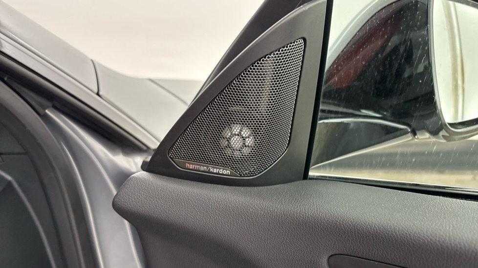 BMW 2 Series 218I 136 M Sport Dct White #19