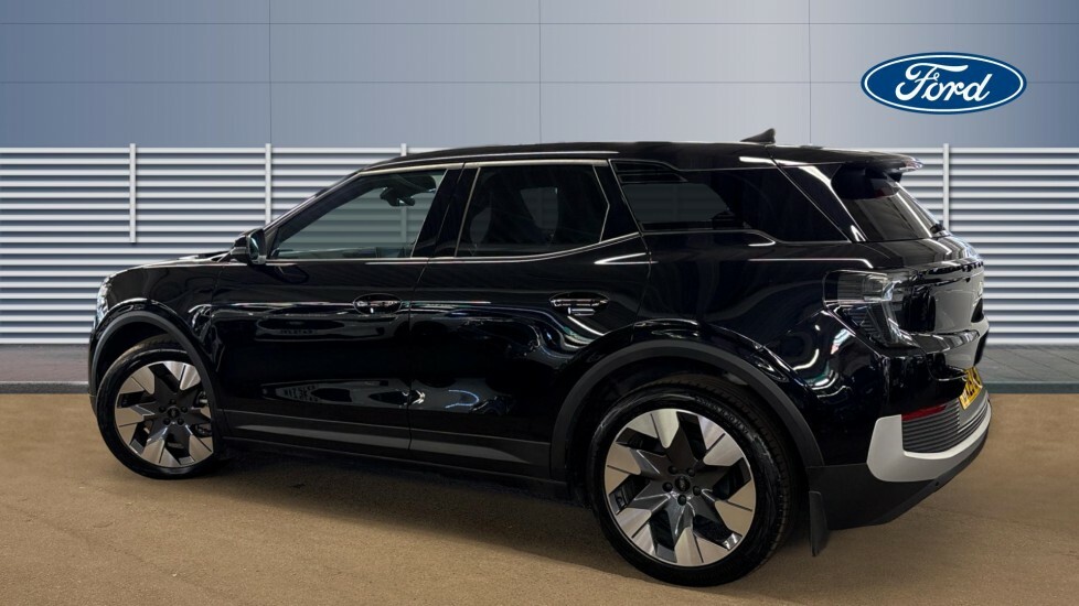 Ford Explorer Premium Black #2
