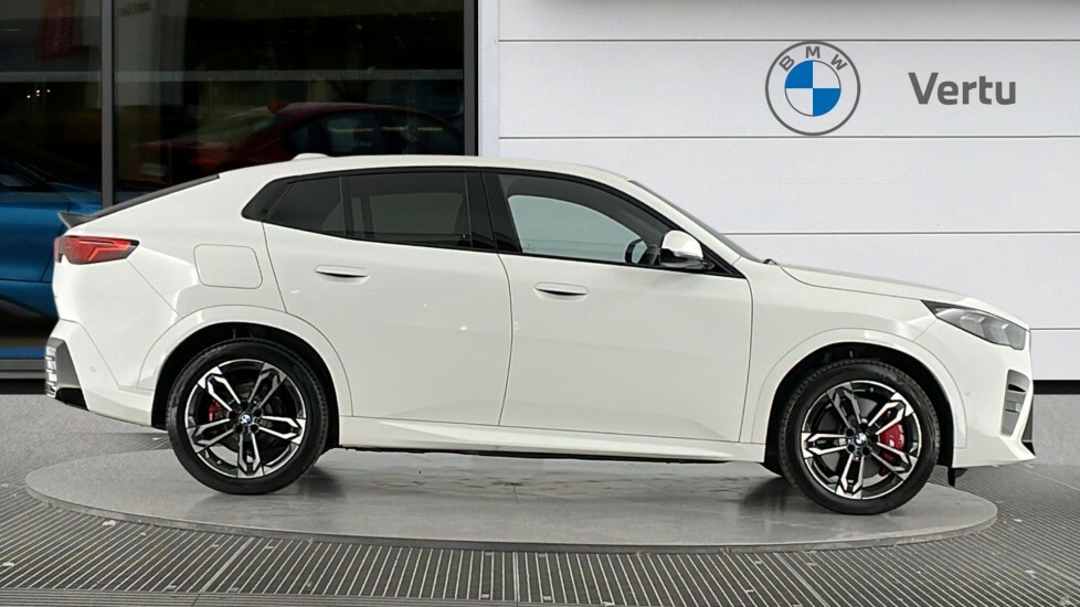 BMW iX2 M Sport White #3