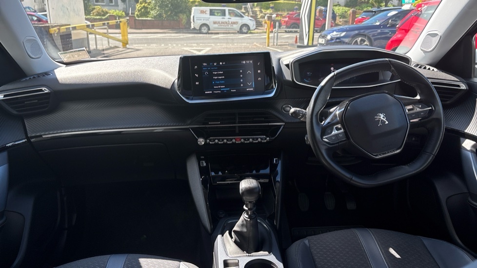 Peugeot 2008 1.2 Puretech 130 Allure Premium Blue #10