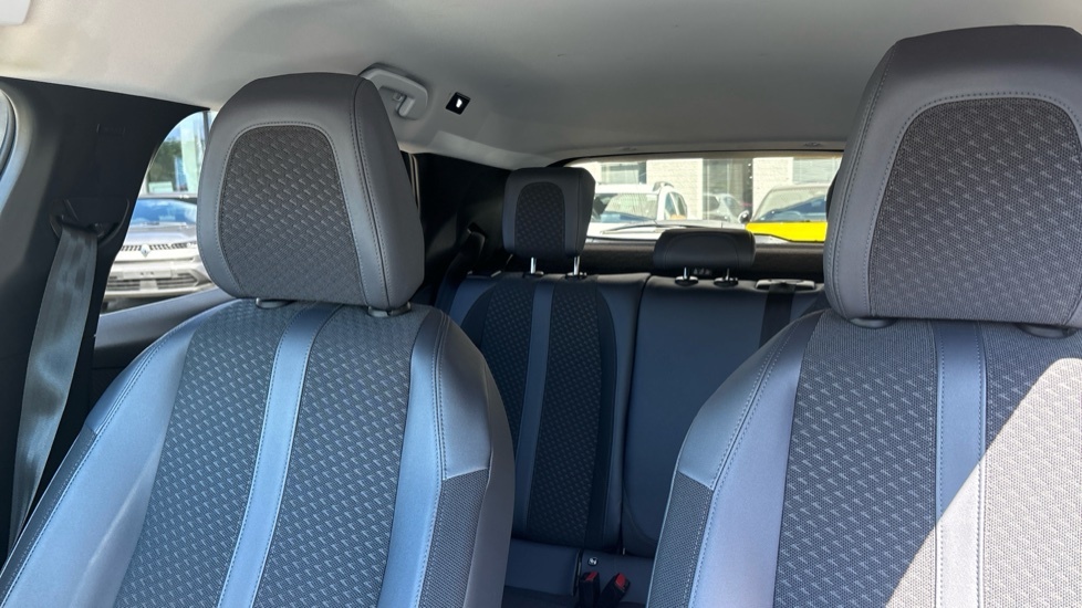 Peugeot 2008 1.2 Puretech 130 Allure Premium Blue #15