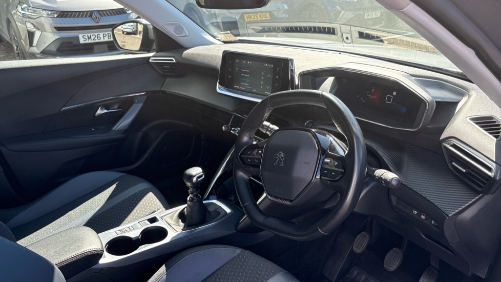 Peugeot 2008 1.2 Puretech 130 Allure Premium Blue #11
