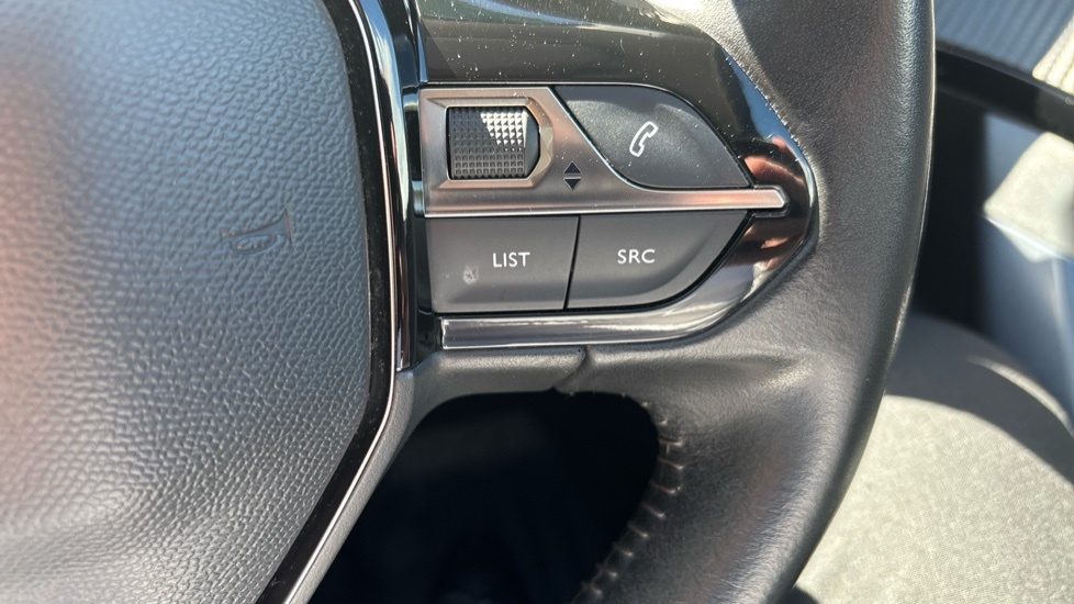 Peugeot 2008 1.2 Puretech 130 Allure Premium Blue #33
