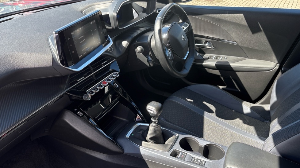Peugeot 2008 1.2 Puretech 130 Allure Premium Blue #9