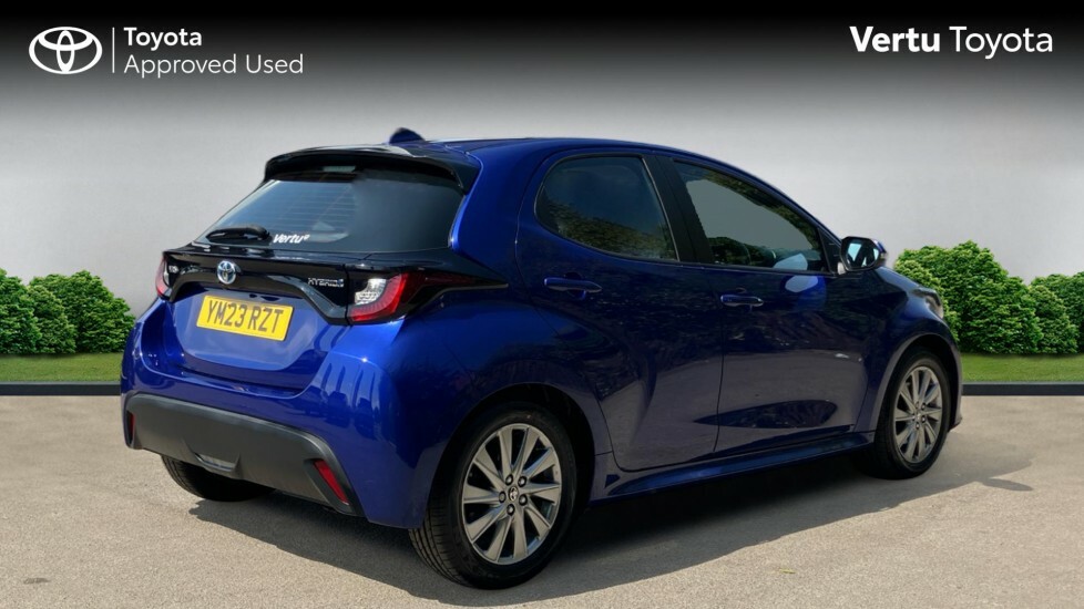 Toyota Yaris Icon Blue #2