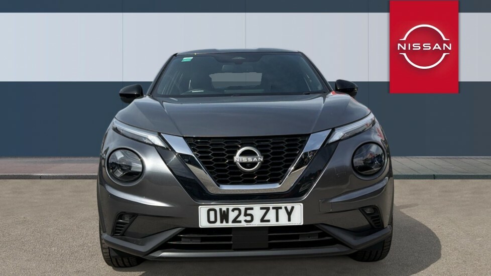Nissan Juke Tekna Grey #3