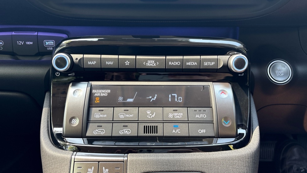 Hyundai Inster 85Kw Cross 49Kwh Beige #36