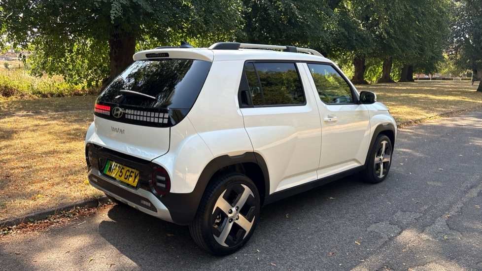 Hyundai Inster 85Kw Cross 49Kwh Beige #29
