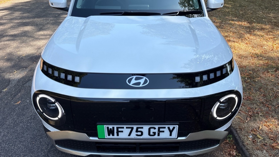 Hyundai Inster 85Kw Cross 49Kwh Beige #8