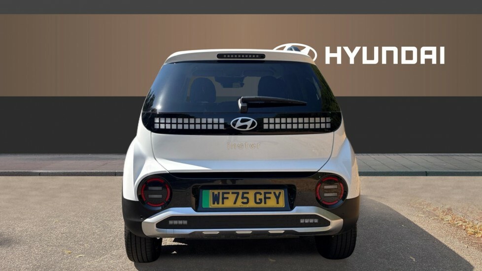 Hyundai Inster 85Kw Cross 49Kwh Beige #6