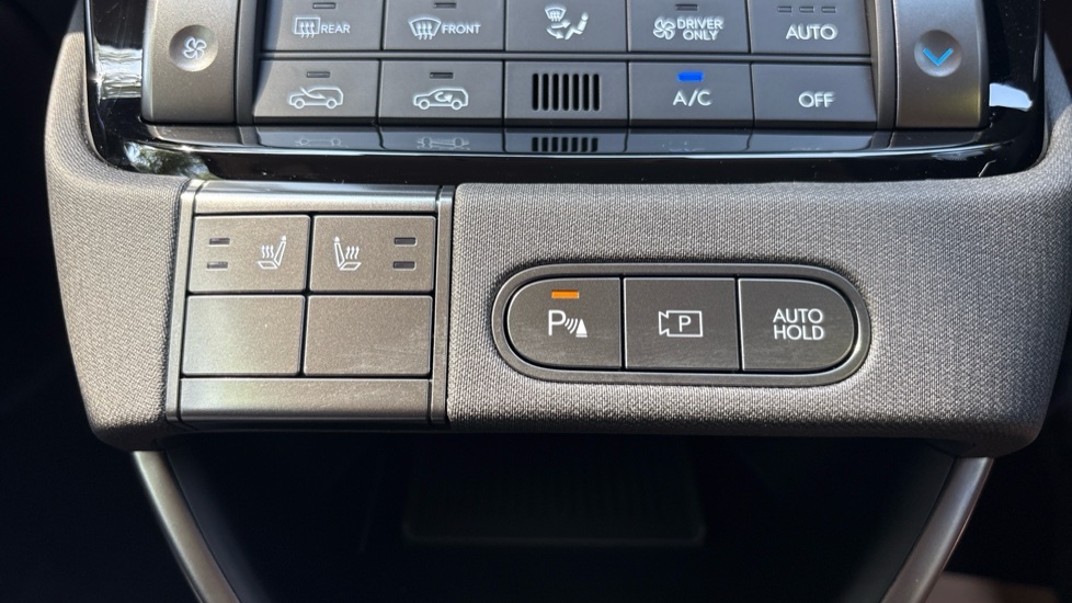 Hyundai Inster 85Kw Cross 49Kwh Beige #37