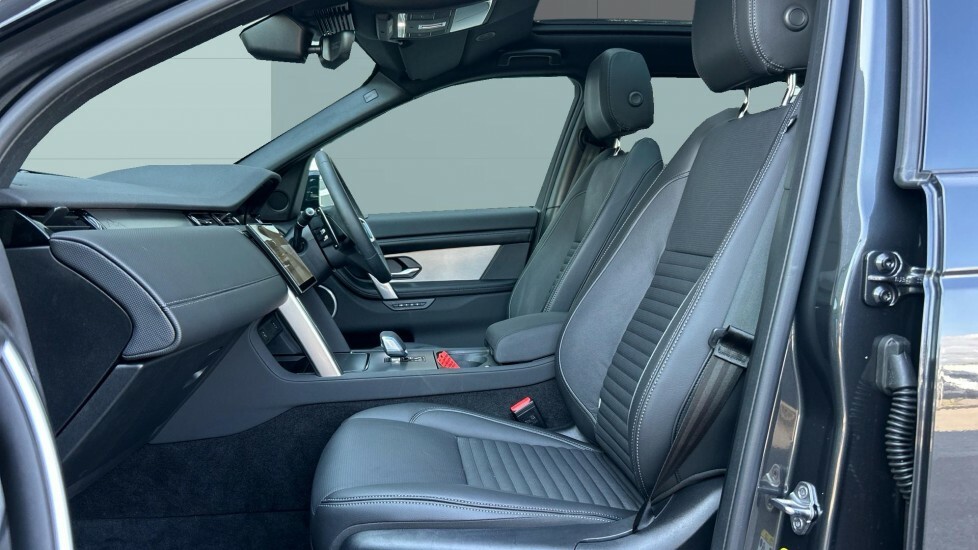 Land Rover Discovery Sport Landmark Grey #3