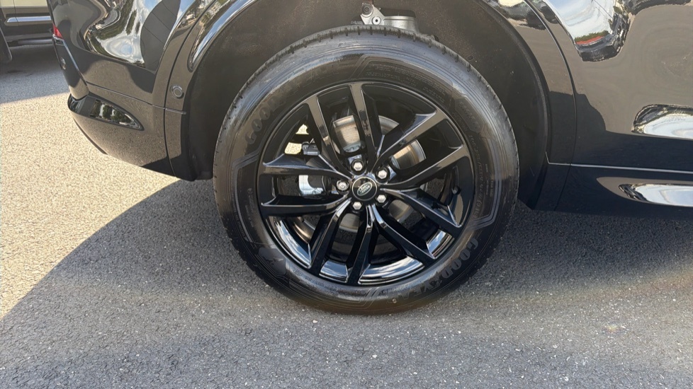 Land Rover Discovery Sport 2.0 D165 Dynamic Se 5 Seat Black #28