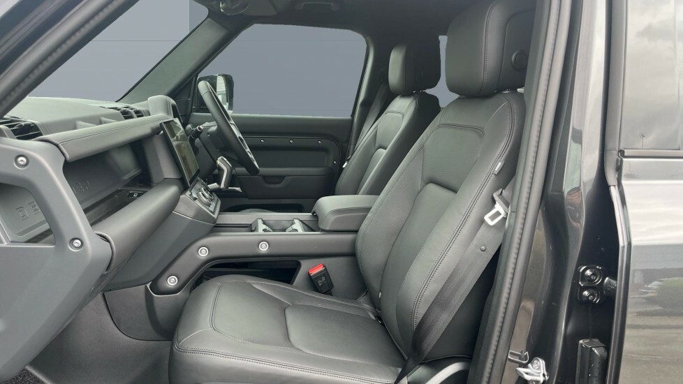 Land Rover Defender 110 X-dynamic Hse Grey #3