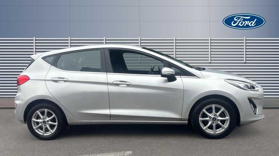 Ford Fiesta Zetec Silver #5