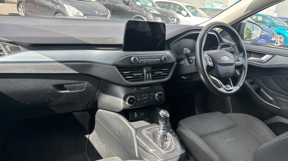 Ford Focus Active White #5