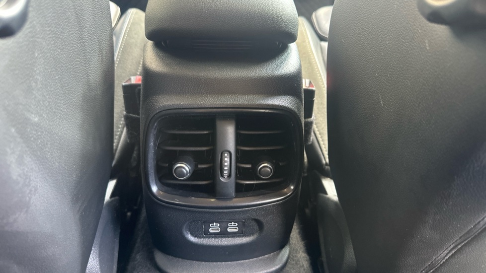 Mini Clubman 1.5 Cooper Black 134 Bhp Upto 61Mpg, Huge Spec Black #25