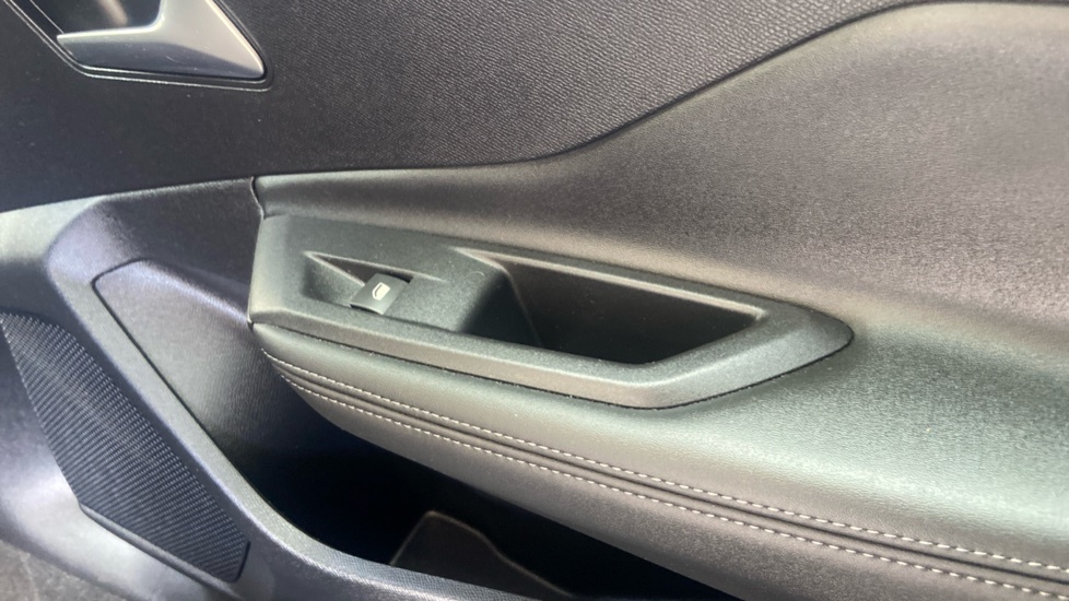 Peugeot 308 1.2 Puretech Allure Premium Eat8 Green #23