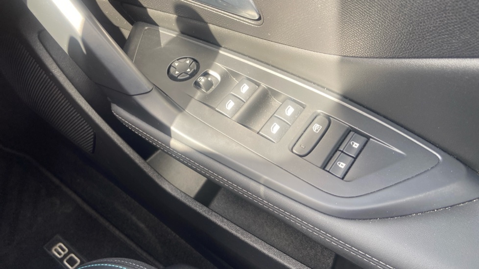 Peugeot 308 1.2 Puretech Allure Premium Eat8 Green #28