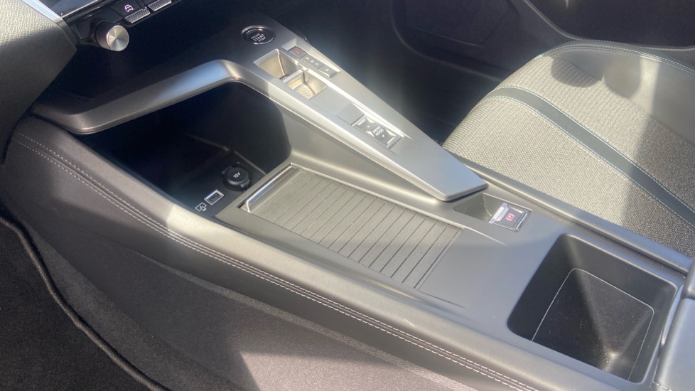 Peugeot 308 1.2 Puretech Allure Premium Eat8 Green #13