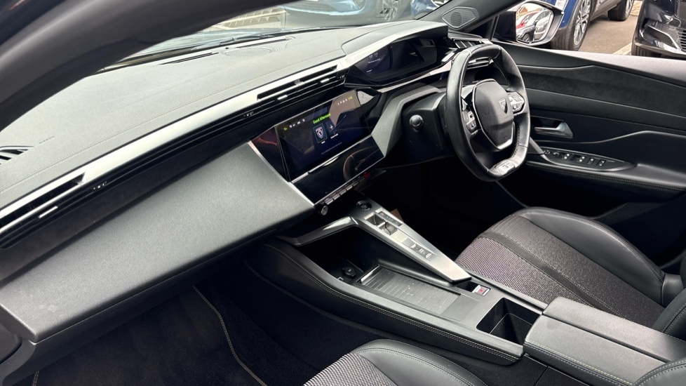Peugeot 308 115Kw First Edition 54Kwh Grey #8