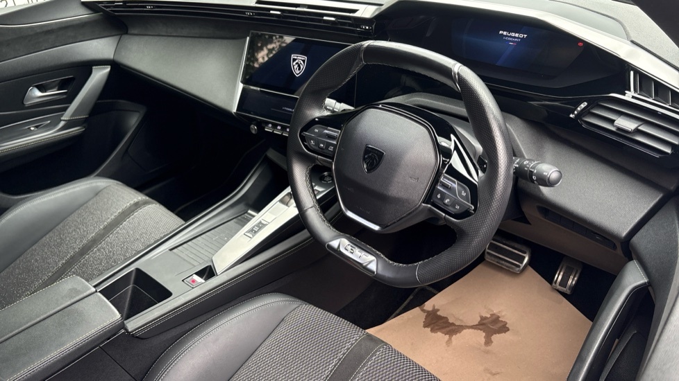Peugeot 308 115Kw First Edition 54Kwh Grey #10