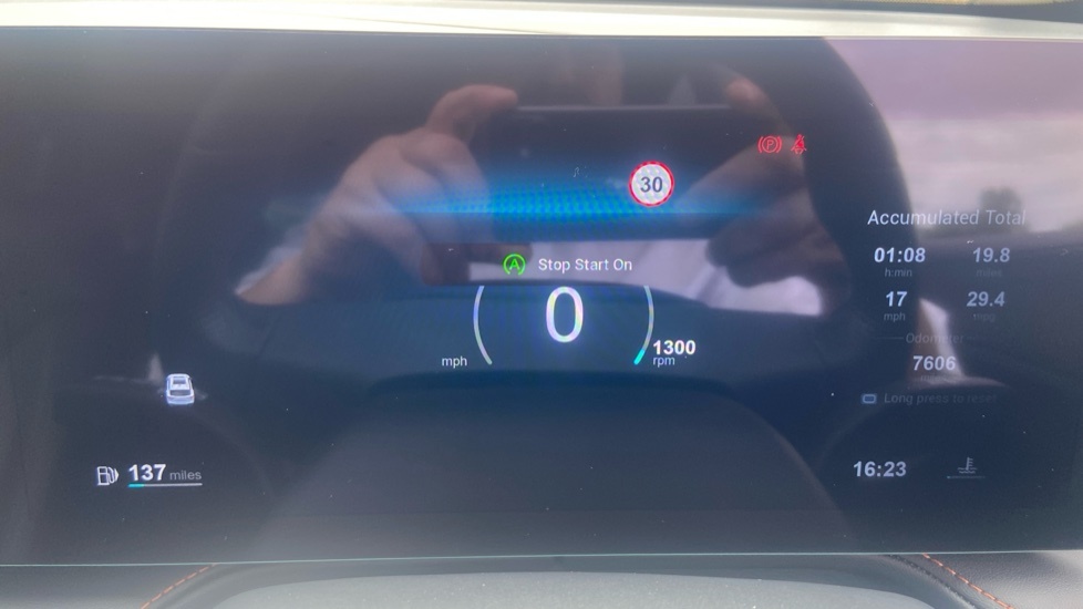 MG HS 1.5 Hybrid Trophy Suv Hybrid Euro Red #21