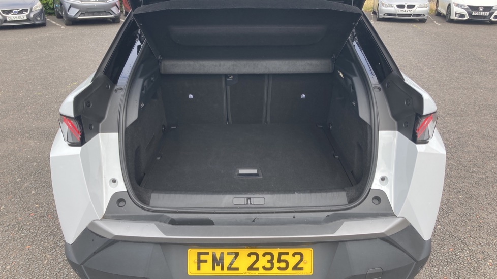 Peugeot 3008 Gt White #4