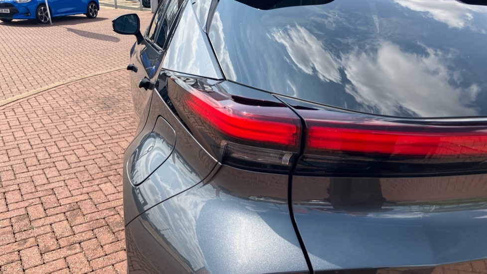 Toyota C-Hr 165Kw Design 77Kwh Hatchback SY26HXR Black #34