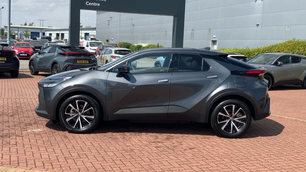 Toyota C-Hr 165Kw Design 77Kwh Hatchback SY26HXR Black #24
