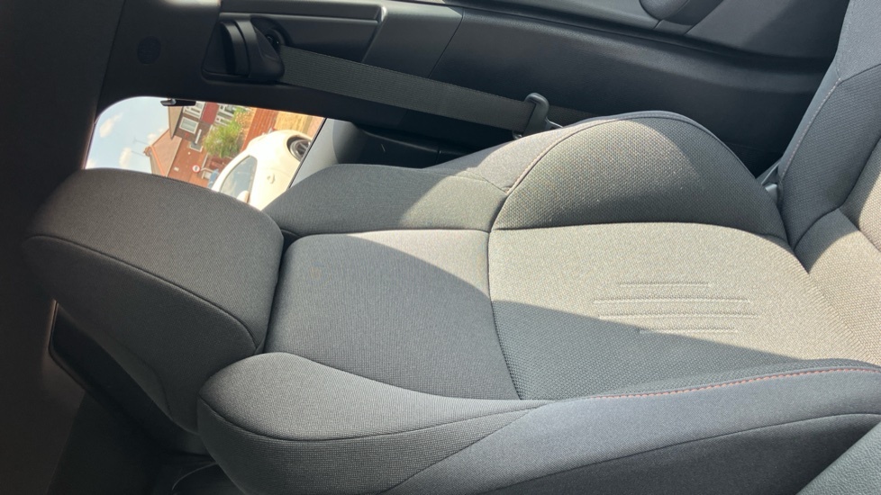 Toyota C-Hr 165Kw Design 77Kwh Hatchback SY26HXR Black #55