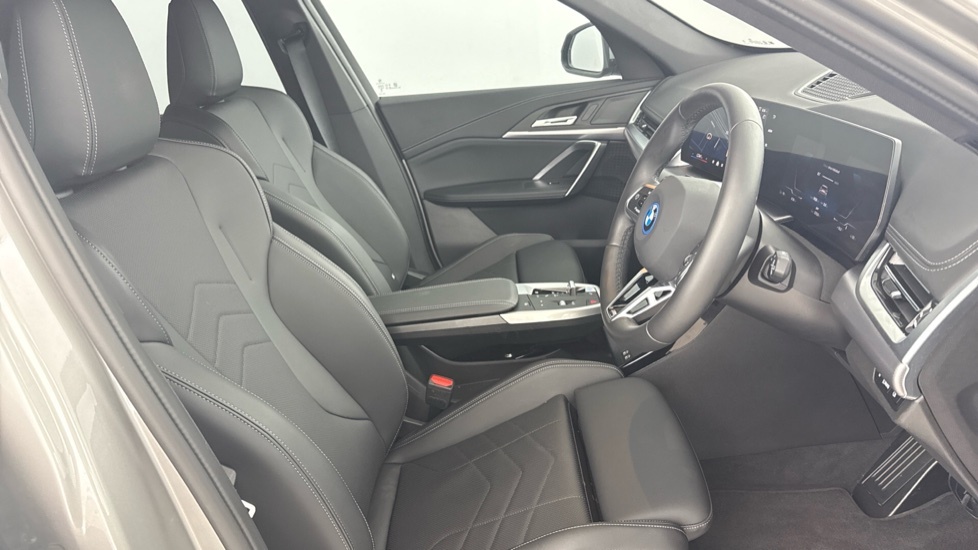 BMW iX1 230Kw Xdrive30 M Sport 65Kwh White #11