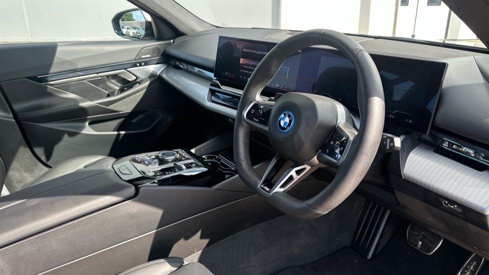 BMW i5 M Sport Grey #6