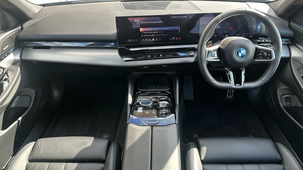 BMW i5 M Sport Grey #4