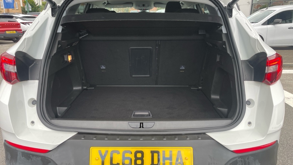 Vauxhall Grandland X Tech Line Nav White #4
