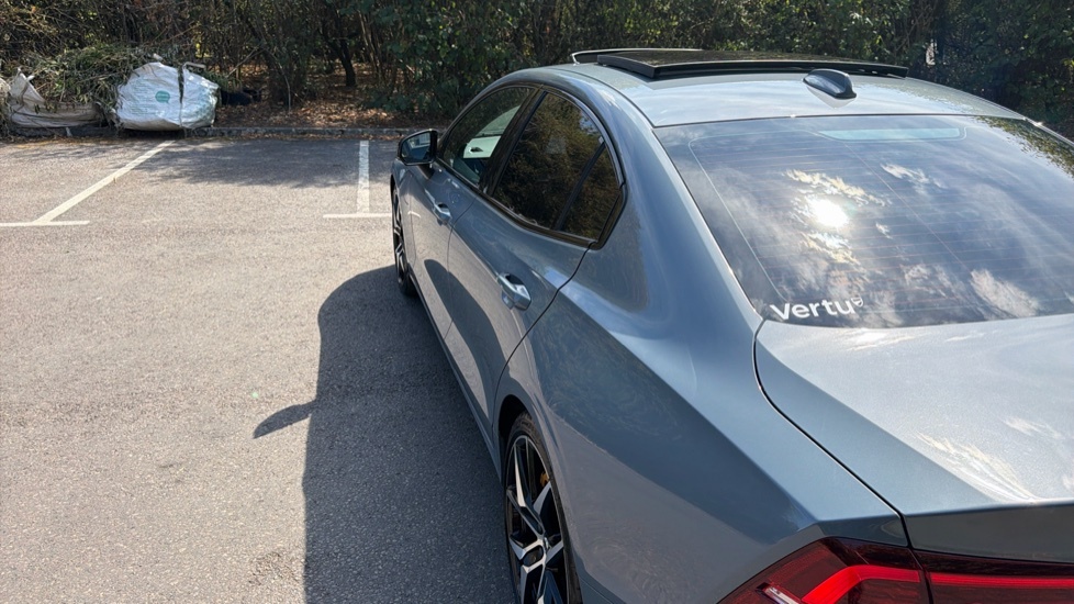 Volvo S60 Recharge R-design, T8 Awd Plug-in Hybrid Black #65