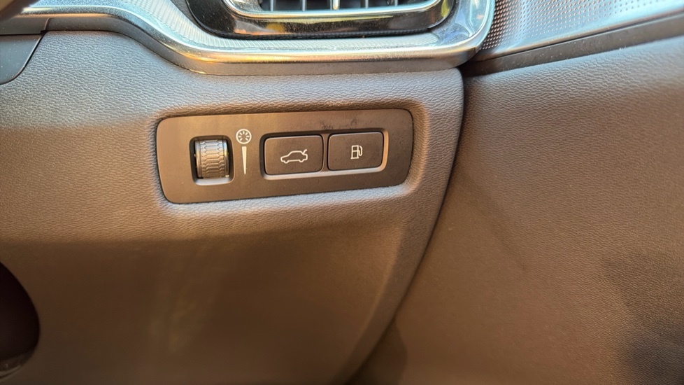 Volvo S60 Recharge R-design, T8 Awd Plug-in Hybrid Black #48