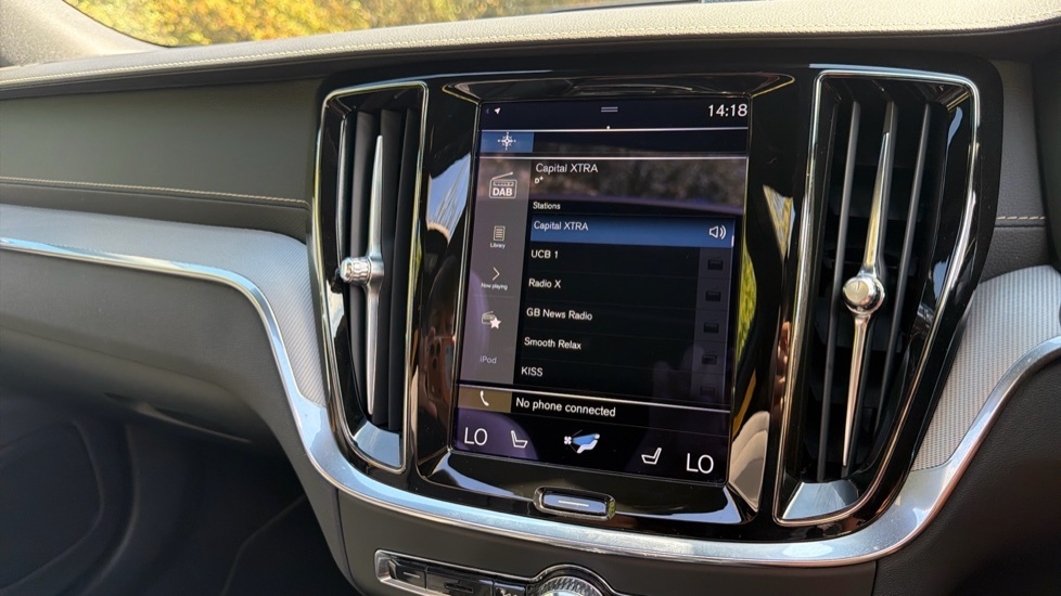 Volvo S60 Recharge R-design, T8 Awd Plug-in Hybrid Black #42