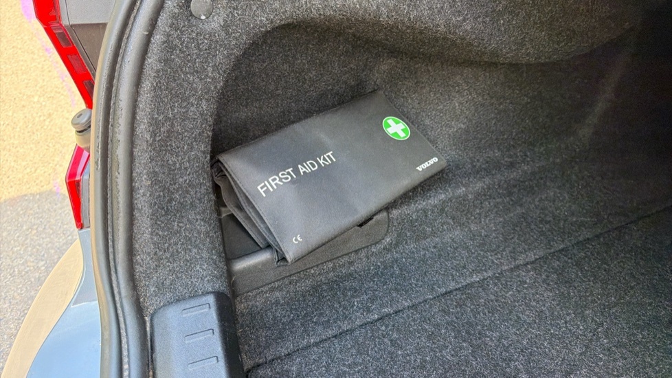 Volvo S60 Recharge R-design, T8 Awd Plug-in Hybrid Black #64