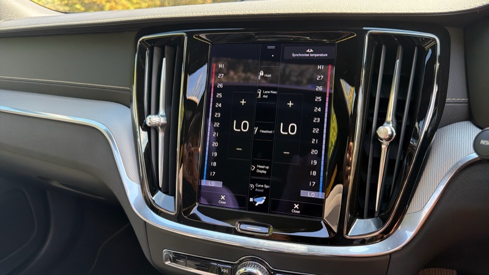 Volvo S60 Recharge R-design, T8 Awd Plug-in Hybrid Black #39