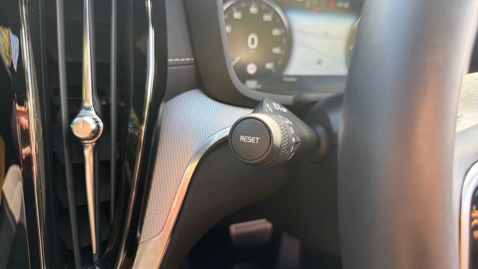 Volvo S60 Recharge R-design, T8 Awd Plug-in Hybrid Black #49