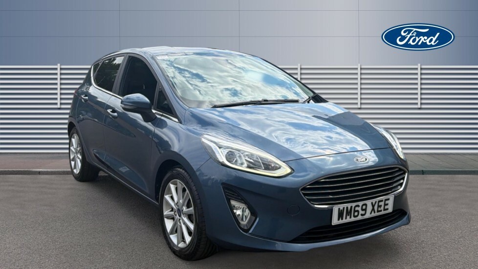 Ford Fiesta Titanium Blue