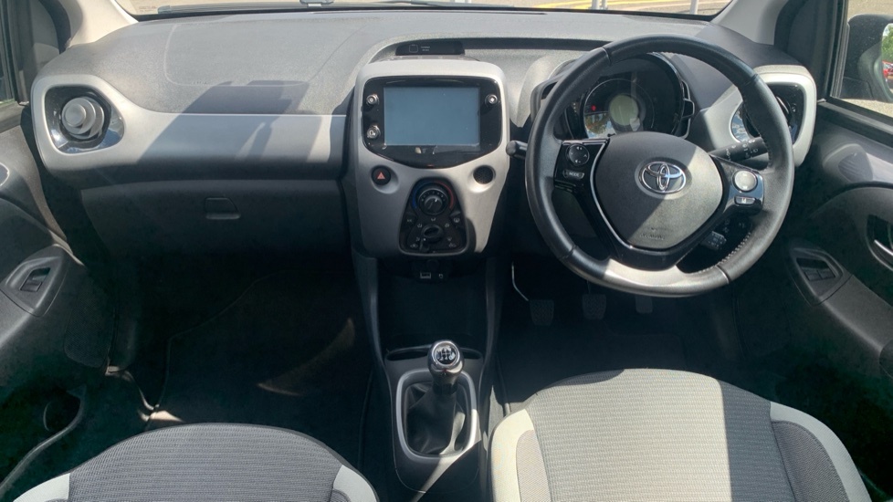 Toyota Aygo X Vvt-i X-play Tss White #10