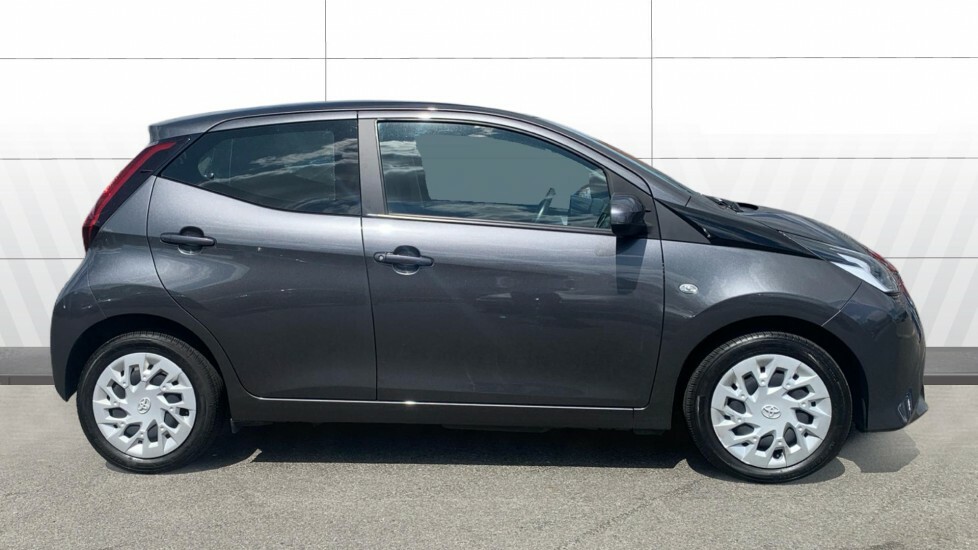 Toyota Aygo X X-play Grey #5