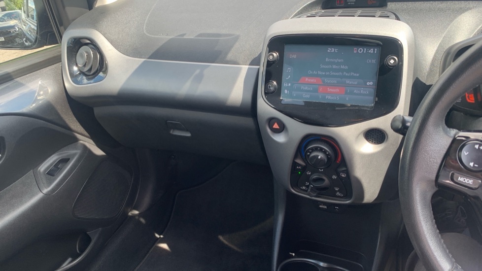 Toyota Aygo X Vvt-i X-play Tss White #14