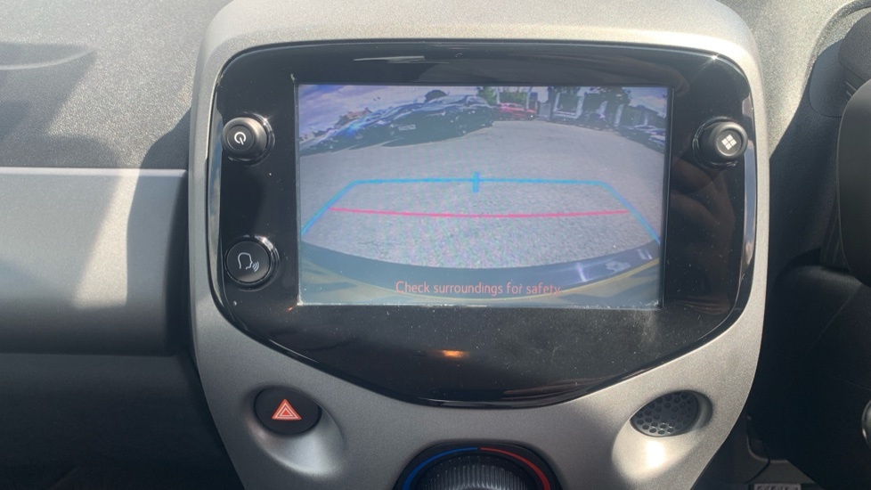 Toyota Aygo X Vvt-i X-play Tss White #36