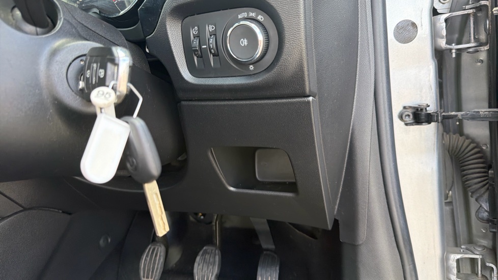 Vauxhall Corsa 1.2 Turbo Sri Hatchback Euro 6 Black #38